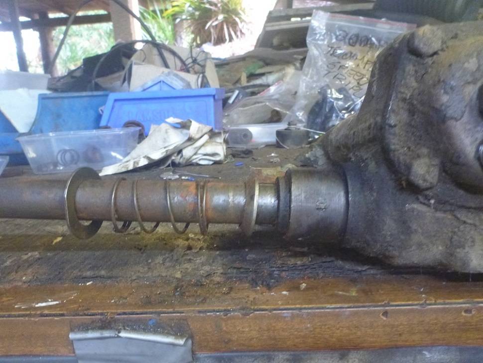 Steering Column 1.JPG