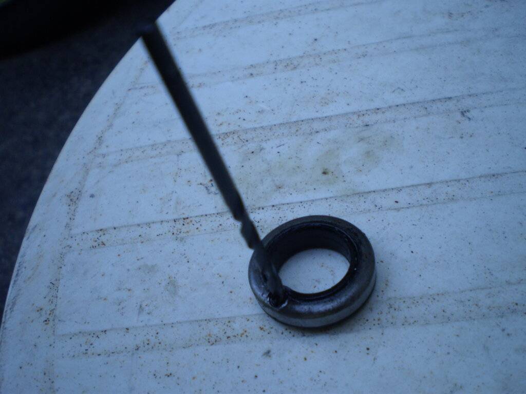 Steering Seal Replacement 014.JPG