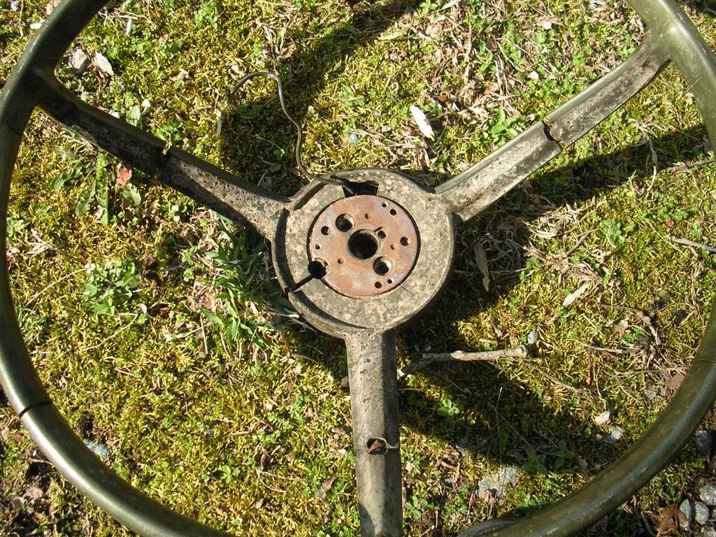 Strg Wheel 3.JPG