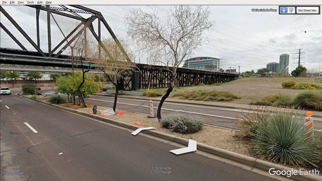 TEMPE.AZ.TRAIN.BRIDGE.SOUTHSIDE.jpg