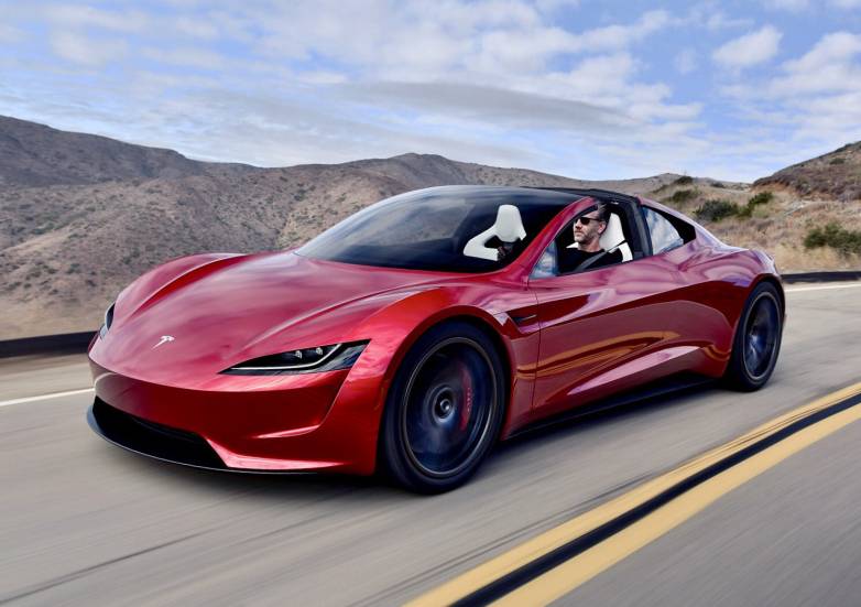 tesla-roadster-crusing-franz.jpg