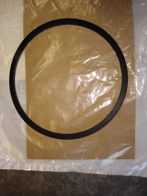 Throttle body gasket 1.jpg