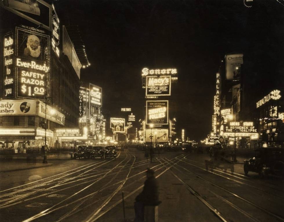 times-square-nyc-1921-jpg.jpg