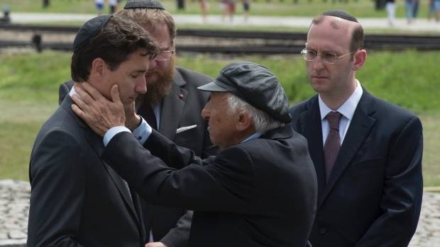 trudeau-auschwitz-20160710.jpg