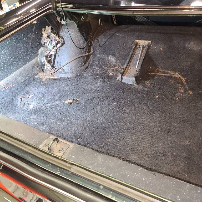 Trunk carpet6.jpg