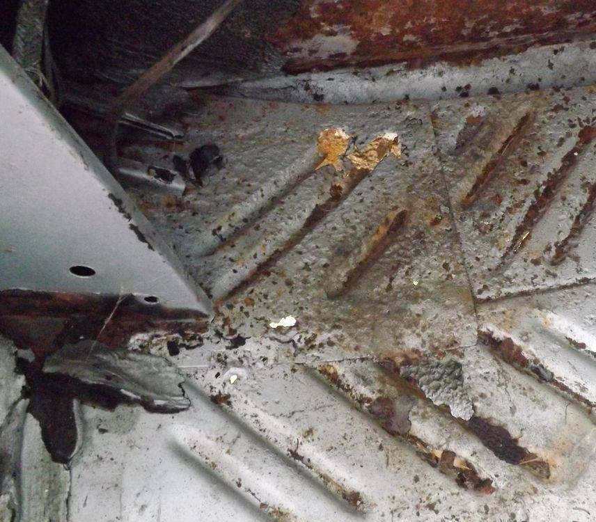 trunk floor extensions1.jpg