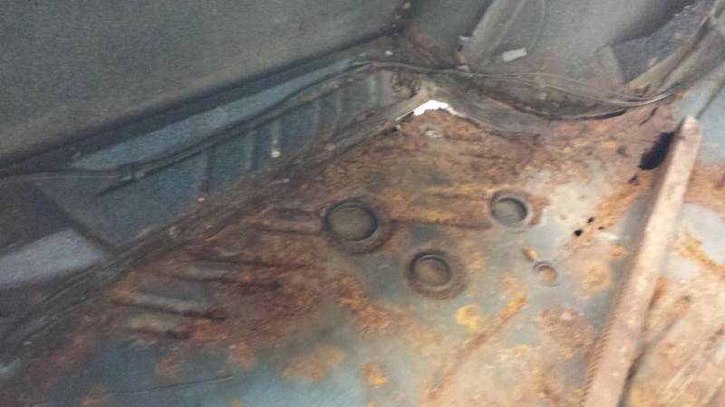 trunk rust.jpg