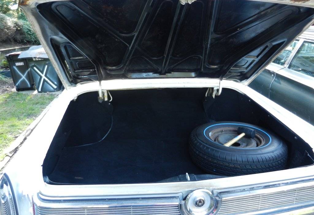 TRUNK STRAIGHT ON.jpg