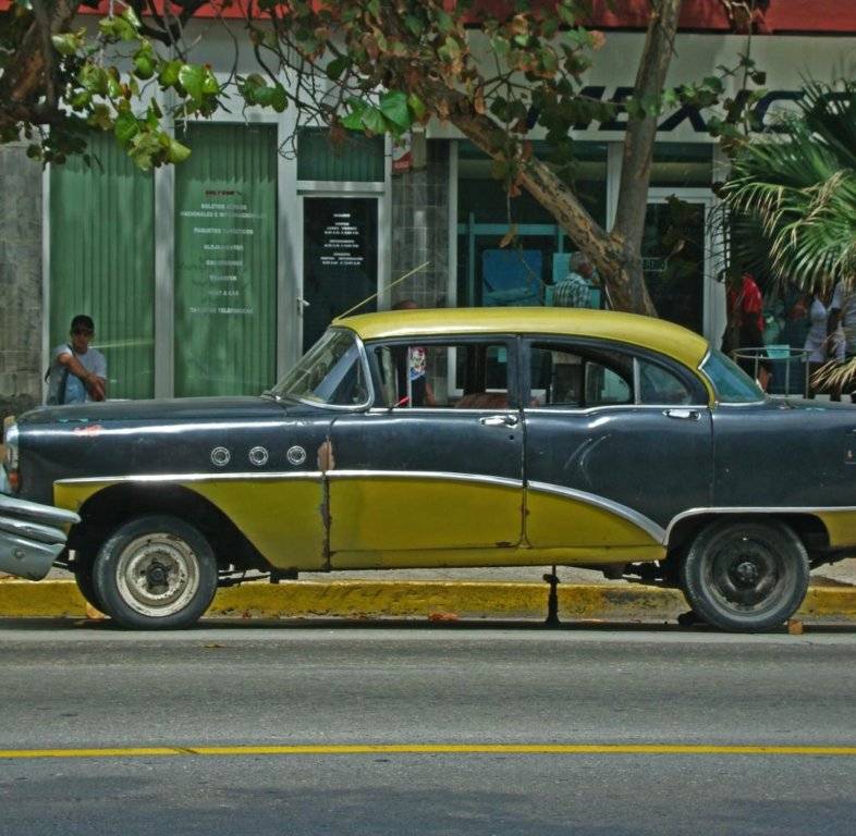 U-S-vintage-car-in-Havana-Cuba-2.jpg