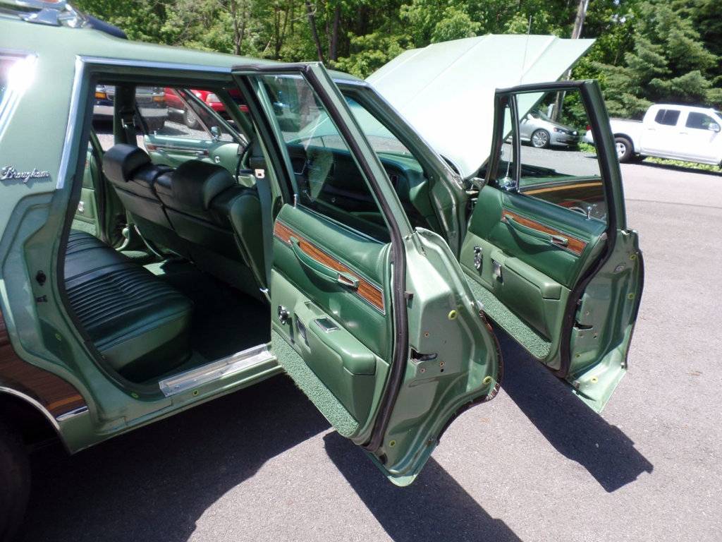 used-1977-dodge-royal_monaco-broughamstationwagon-180-16463912-38-1024.jpg