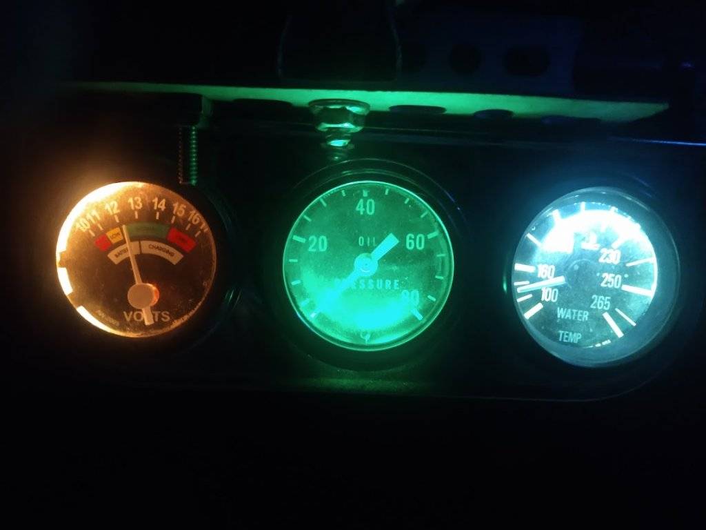 V+oil+water-gauge-panel.jpg