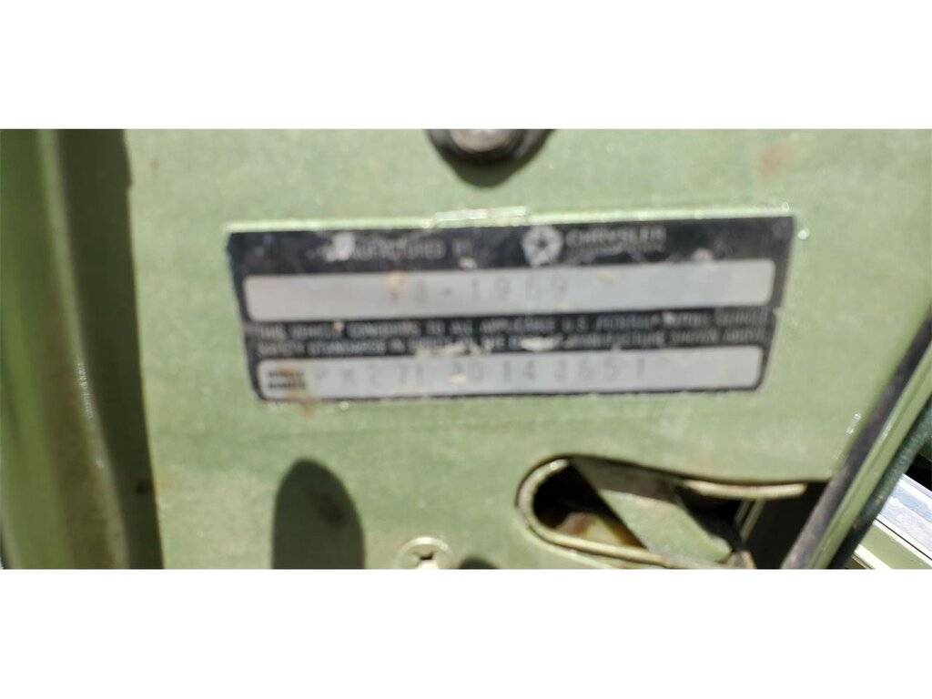 VIN 18835266-1970-plymouth-fury-std.jpg