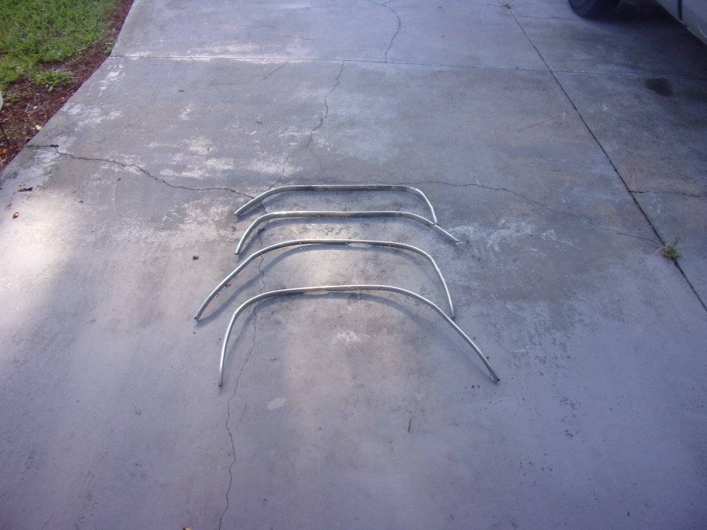 Wheel body molding 2.JPG