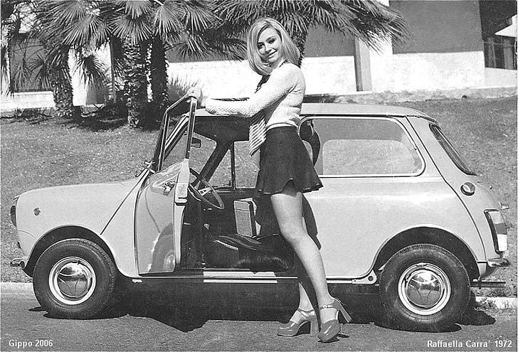 women-cars-grayscale-60s-and-70s-miniskirt-1587x1080-cars-girls-and-cars-hd-art-wallpaper-prev...jpg