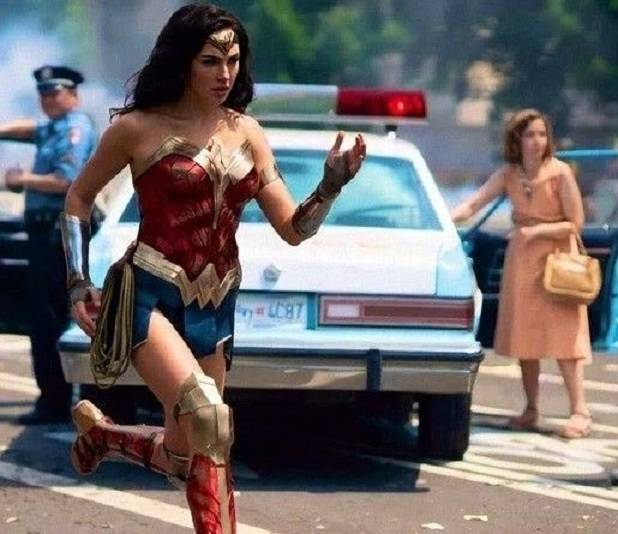 Wonder-Woman-Action.jpg