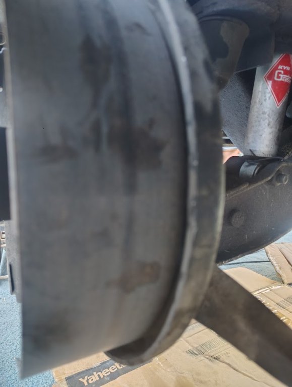 worn-front-rear-brake-shoe.jpg