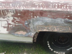 sanding the Yeti 003.jpg