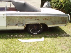 sanding the Yeti 005.jpg