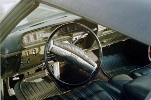 191216 2005 dash.jpg