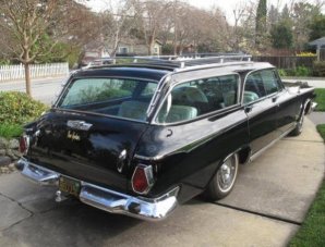 1964_Chrysler_New_Yorker_station_wagon_For_Sale_Rear_resize.jpg