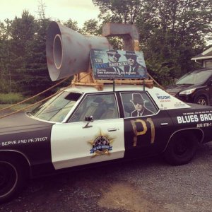 bluesmobile.jpg bluesmobile.jpg