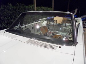 Windscreen.jpg Windscreen.jpg