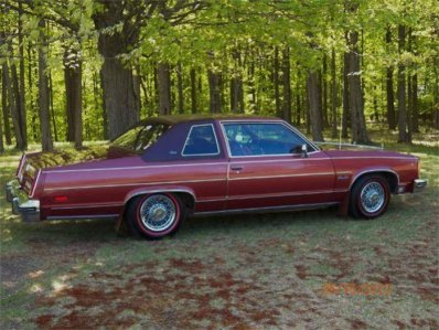 Oldsmobile_98+Regency.jpg