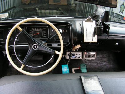 1972 Dodge Polara 2011 CHP dash.jpg