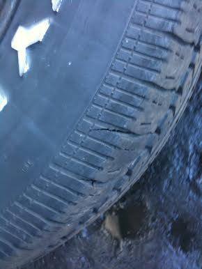 old_tire.jpg old_tire.jpg