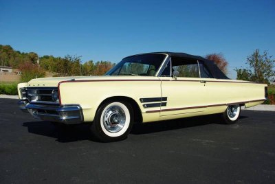 1966 Chrysler 300 2.jpg