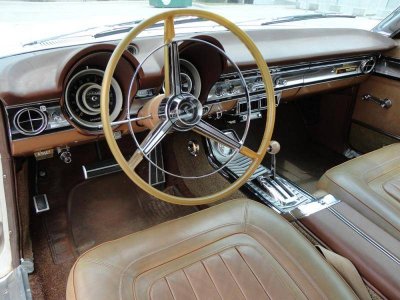 DashLeft.jpg DashLeft.jpg