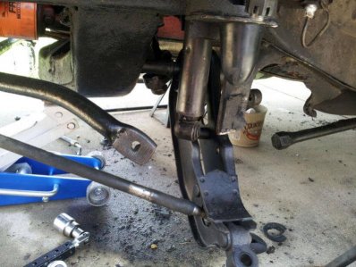 driver-side-strut.jpg