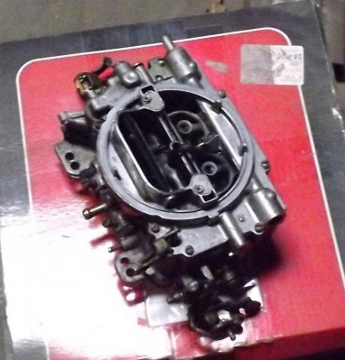 edelbrock carb.jpg