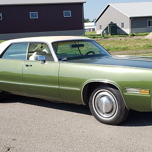 Shirley (pickles) 1972 Imperial Lebaron 4 Door