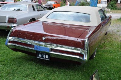 1969 Imperial 4-door Hardtop E7 Dark Briar Metallic - 07_Bildgröße ändern.jpg