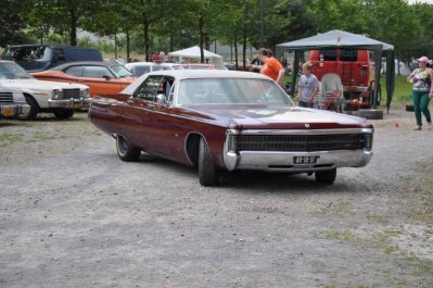 1969 Imperial 4-door Hardtop E7 Dark Briar Metallic - 17_Bildgröße ändern.jpg