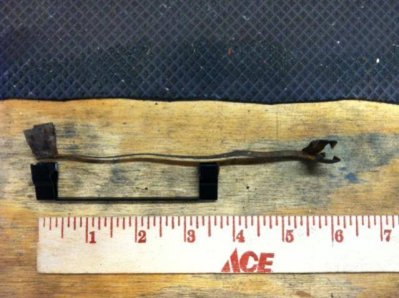 ground strap photo.jpg ground strap photo.jpg