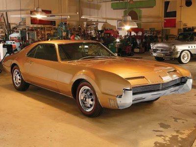 113_0502_02z+1966_oldsmobile_toronado+front_left_view.jpg 113_0502_02z+1966_oldsmobile_toronado+front_left_view.jpg