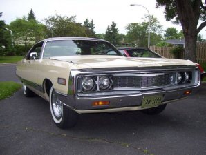 1971 Chrysler New Yorker 102.JPG