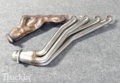 1002tr_06+2008_jeep_grand_cherokee_srt_8_upgrade+oem_manifold_vs_kooks_header.jpg