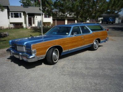 1974_Mercury_Marquis_Colony_Park_wagon[1].jpg