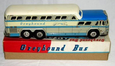 Tin Greyhound Scenicruiser.jpg