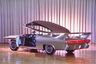 1961 Turbine concept car2.jpg