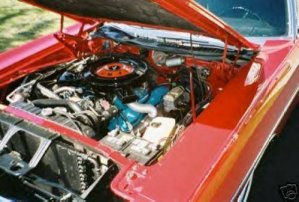 113633 2005  engine right.jpg