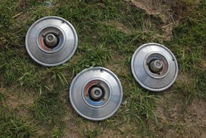 Factory caps s.jpg Factory caps s.jpg