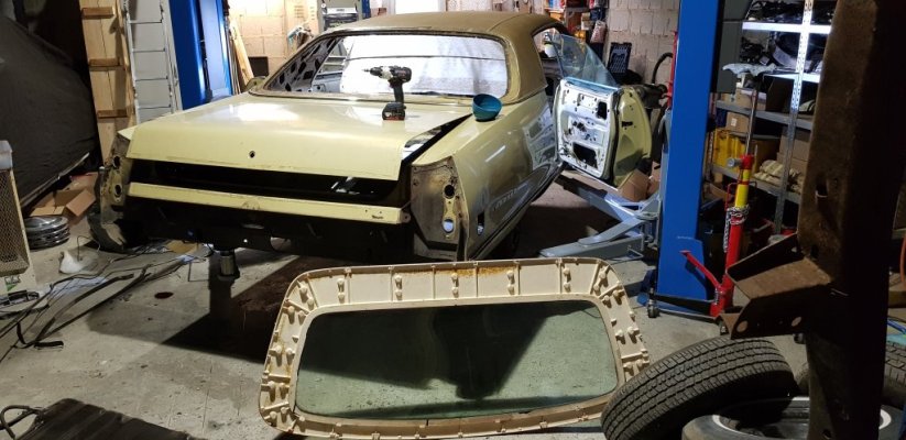 1972 Imperial 4dr Hardtop 179.jpg