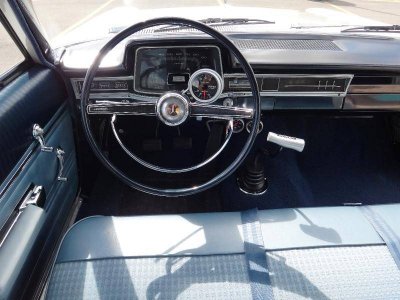 Interior_dash.jpg Interior_dash.jpg