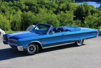 1968 Chrysler 300 convertible 11.jpg