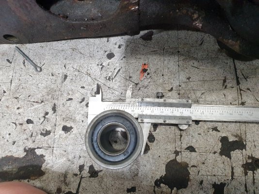 fla bushings 1973 Imperial 20220901_164313].jpg