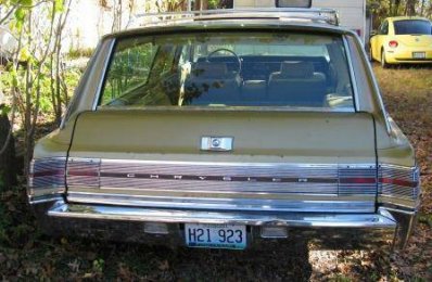1968 Chrysler Town and Country 2.jpg